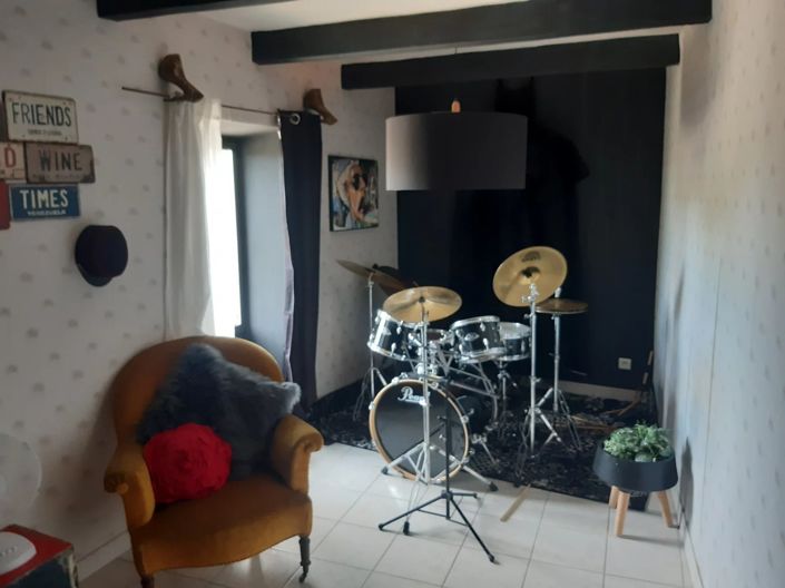 Image No.12-5 Bed House for sale