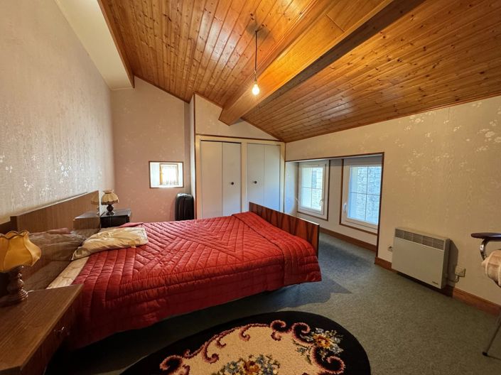 Image No.7-5 Bed House for sale