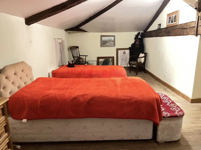 Image No.9-4 Bed House for sale