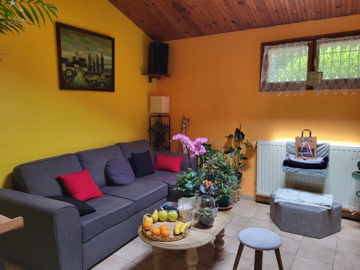 Image No.6-4 Bed House for sale