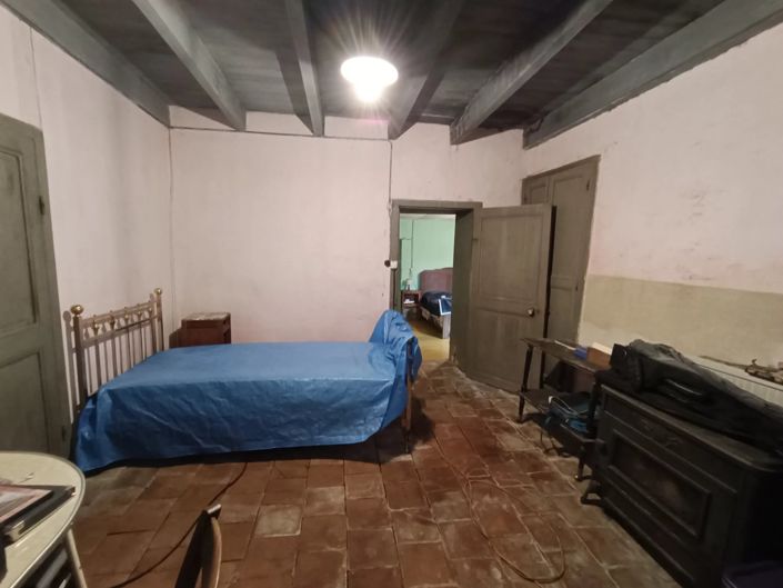 Image No.10-3 Bed Farmhouse for sale