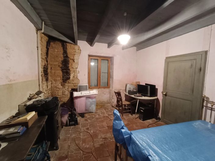 Image No.9-3 Bed Farmhouse for sale