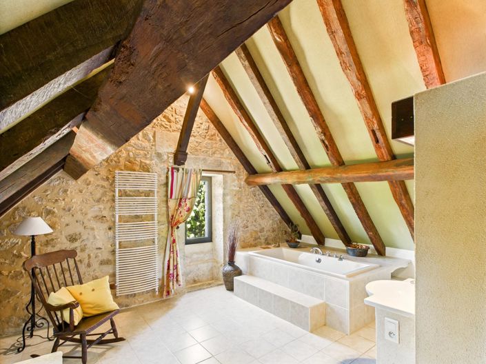 Image No.15-7 Bed House for sale