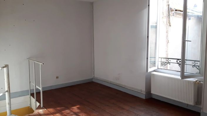 Image No.11-3 Bed House for sale