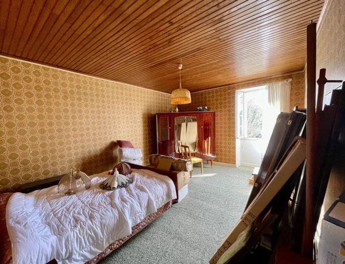 Image No.12-4 Bed House for sale