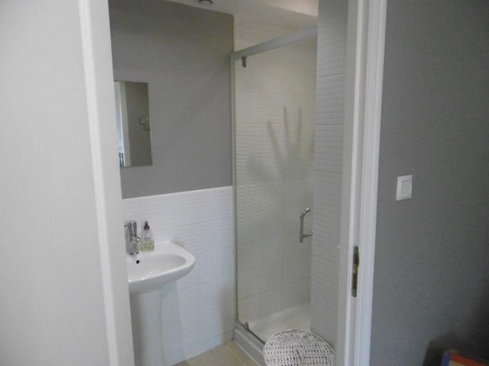 Image No.10-3 Bed House for sale