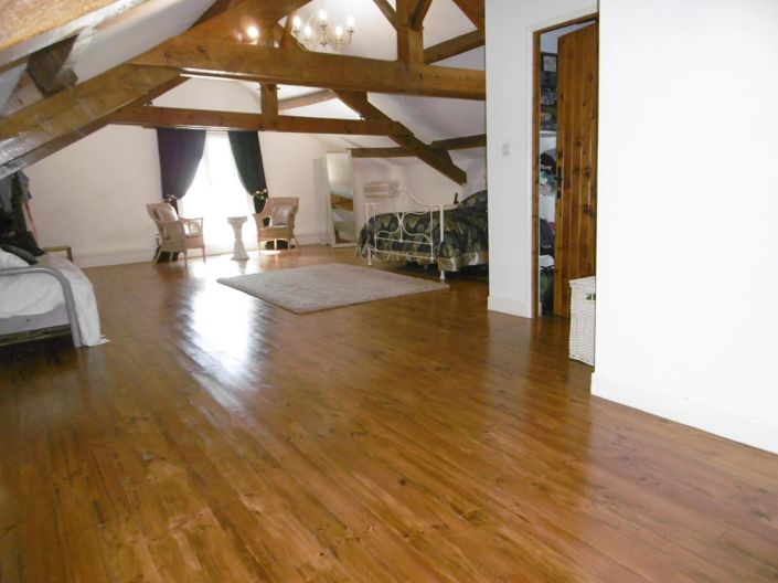 Image No.15-3 Bed House for sale