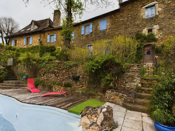 Image No.2-6 Bed House for sale