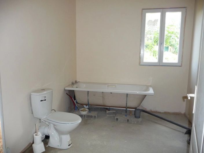 Image No.8-5 Bed House for sale