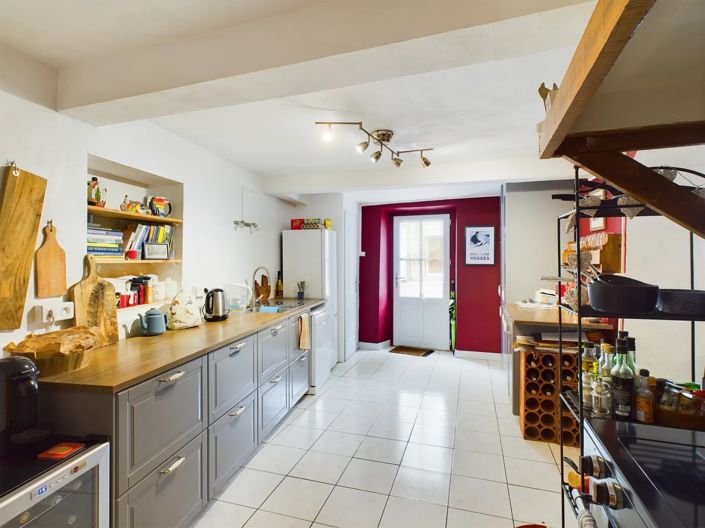 Image No.2-3 Bed House for sale