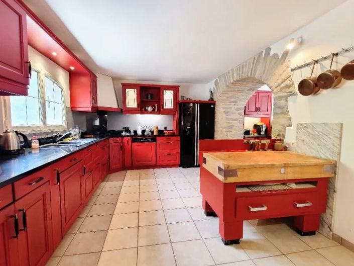 Image No.11-3 Bed House for sale