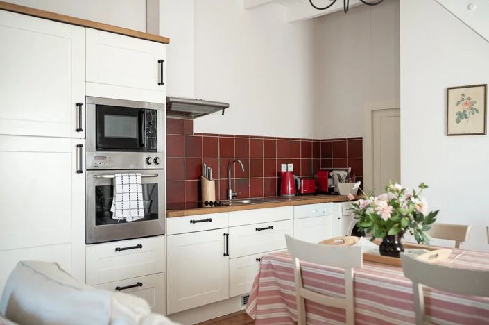 Image No.9-7 Bed House for sale