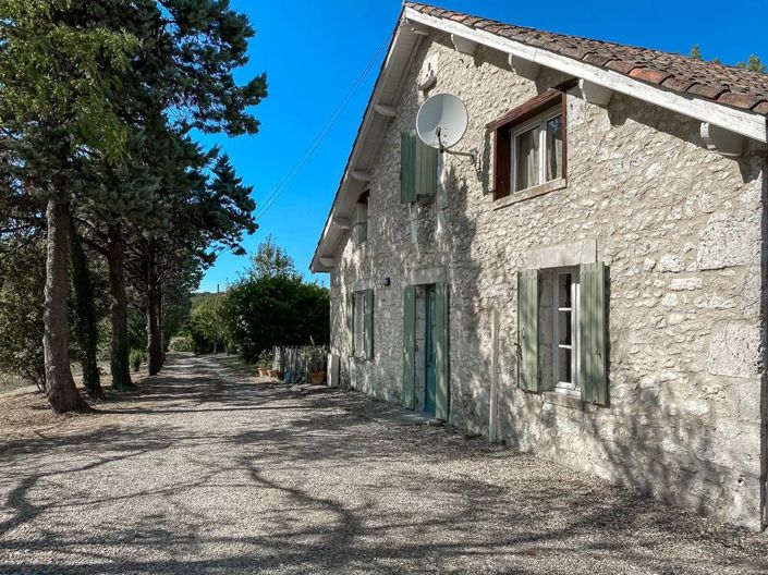 Image No.10-7 Bed House for sale