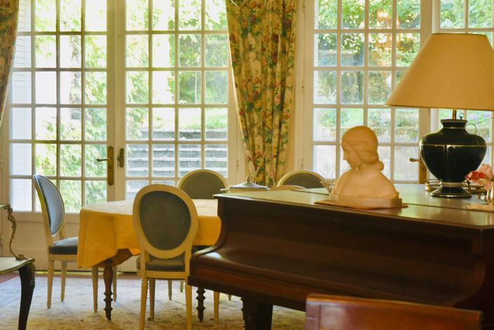 Image No.5-10 Bed House for sale