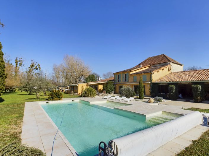 Image No.2-7 Bed House for sale