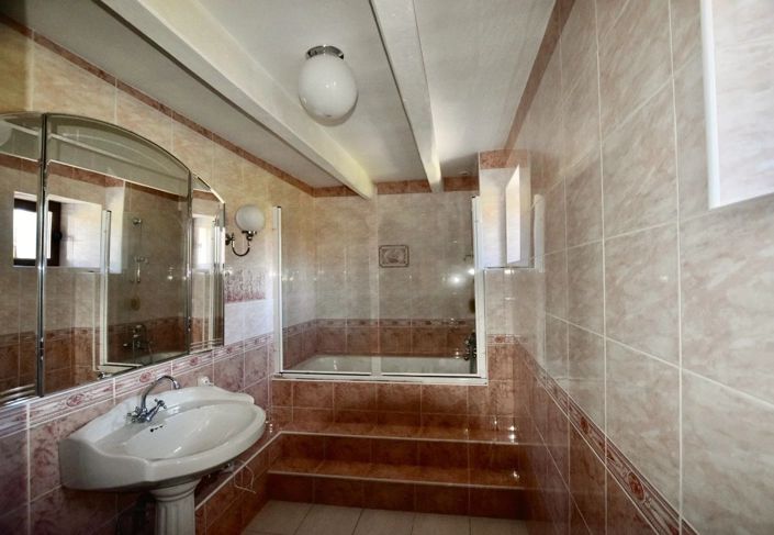 Image No.11-4 Bed Village House for sale