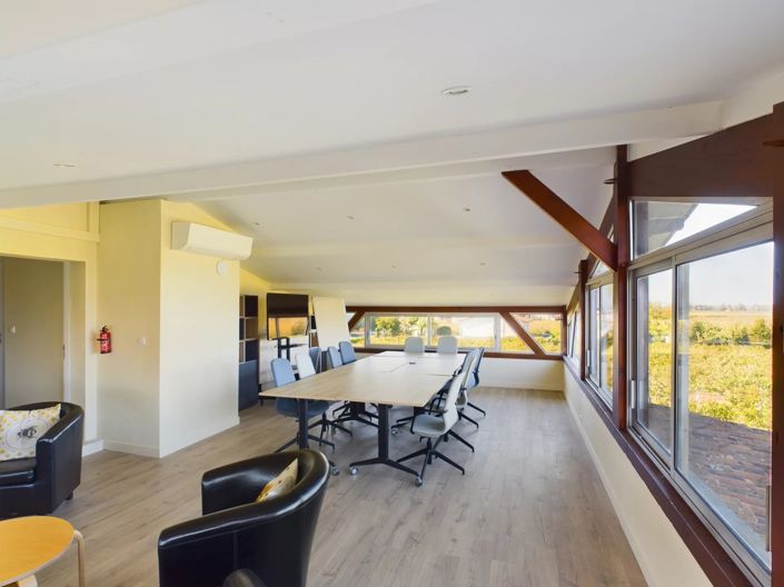 Image No.6-6 Bed House for sale