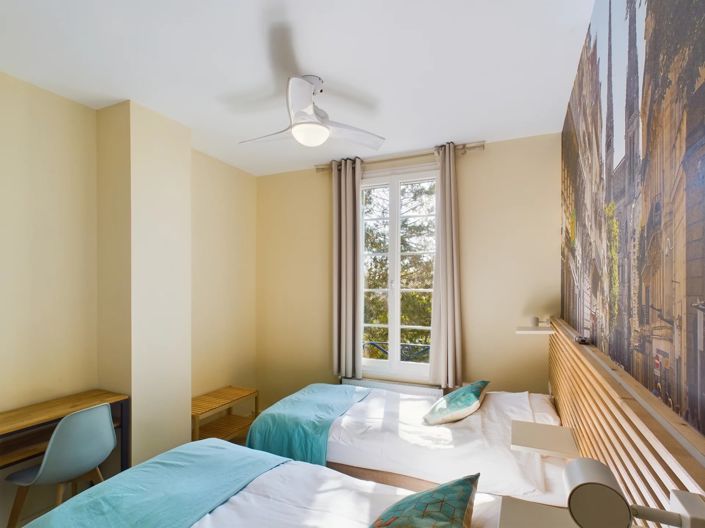 Image No.9-6 Bed House for sale