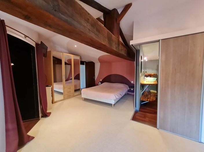 Image No.10-6 Bed House for sale