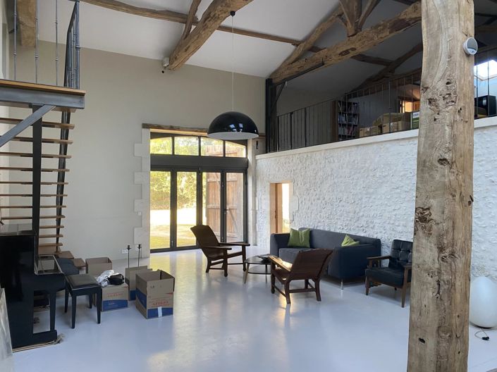 Image No.6-5 Bed House for sale