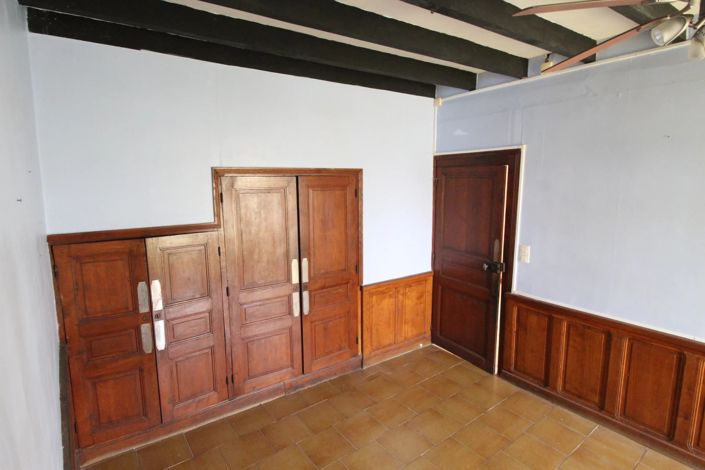 Image No.14-7 Bed House for sale