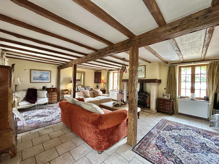 Image No.5-9 Bed House for sale