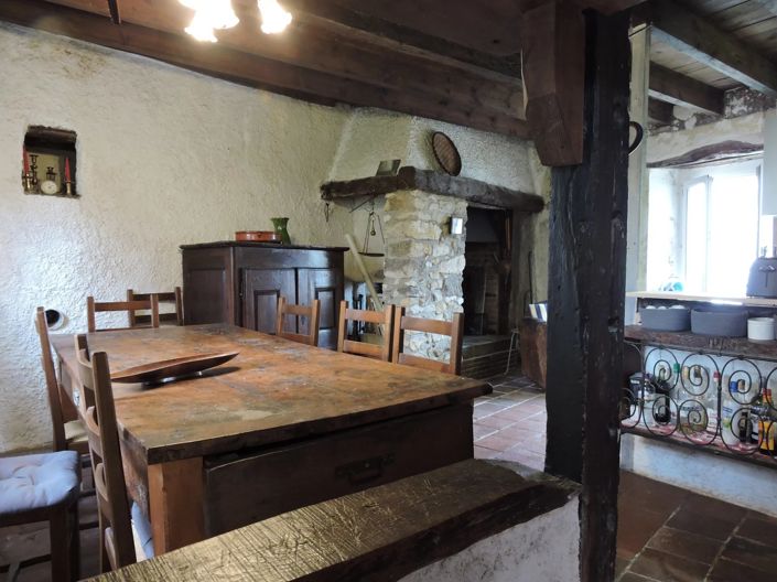 Image No.12-6 Bed House for sale