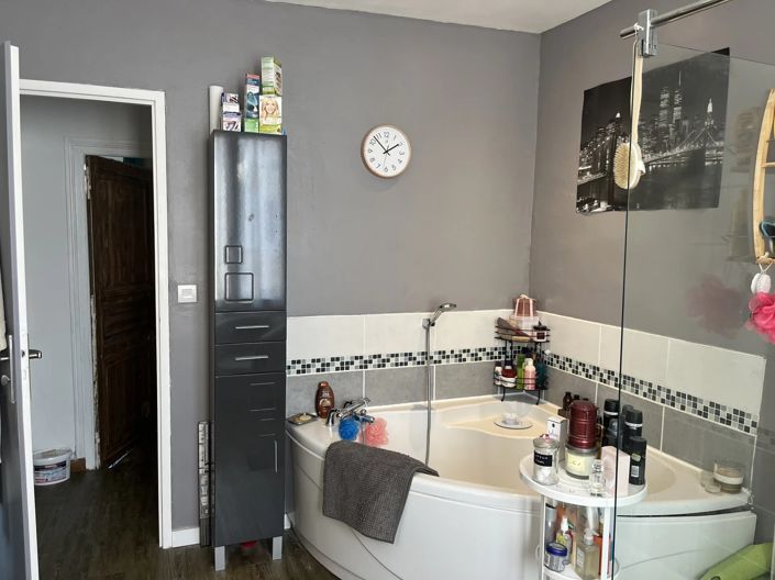 Image No.15-5 Bed Village House for sale