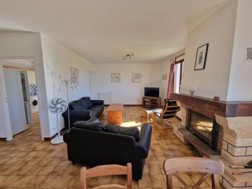 ee35edb09b4d276fec6b8d84ada8c21e77e996539d192