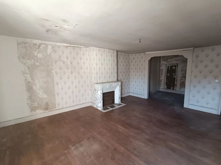 Image No.8-4 Bed House for sale