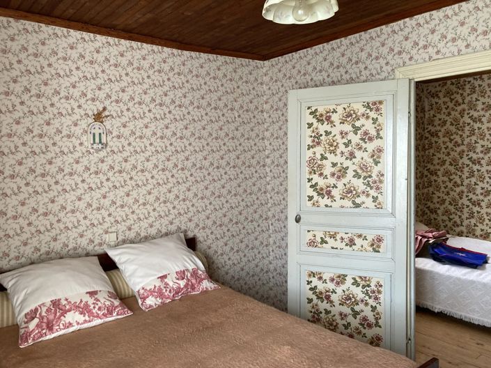 Image No.6-2 Bed Farmhouse for sale