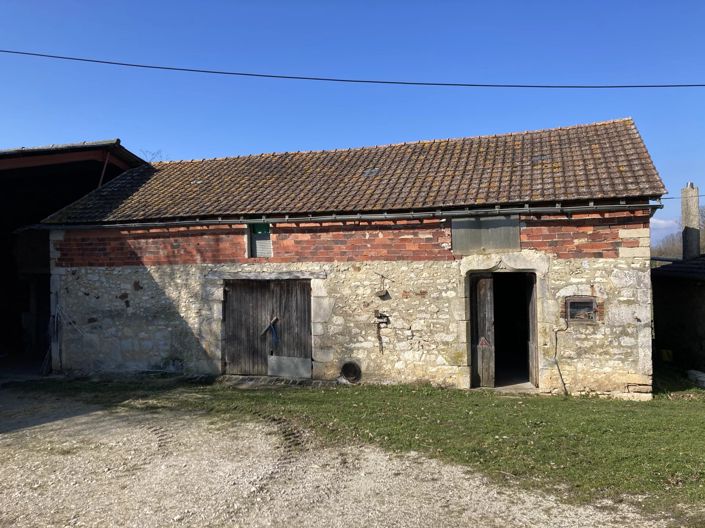 Image No.10-2 Bed Farmhouse for sale