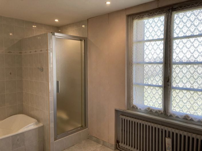 Image No.9-2 Bed Farmhouse for sale