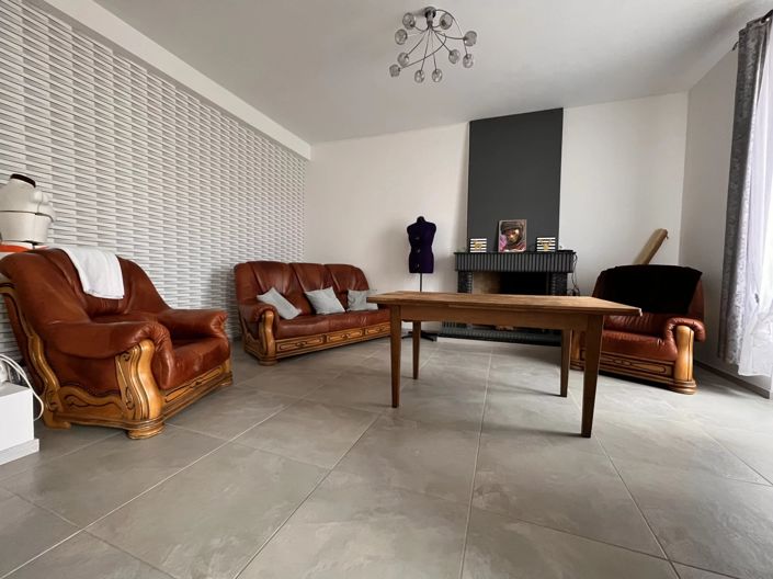 Image No.8-5 Bed Village House for sale