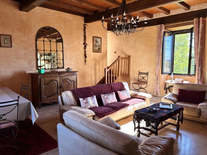 Image No.2-4 Bed House for sale