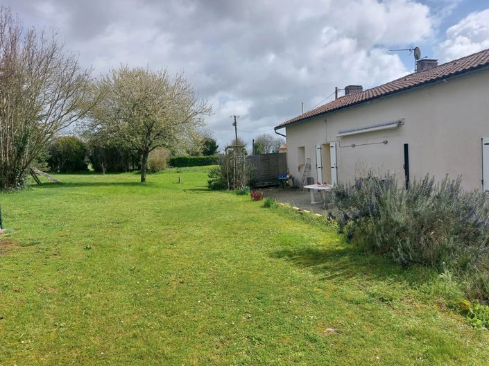 Image No.15-3 Bed House for sale