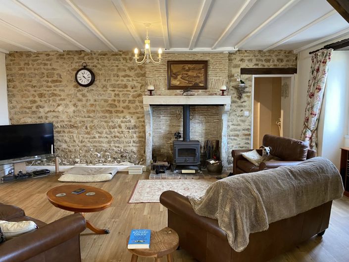 Image No.5-2 Bed House for sale