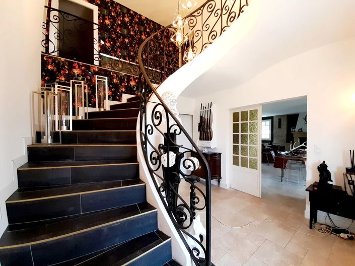 Image No.4-5 Bed House for sale