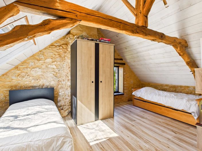 Image No.10-8 Bed House for sale