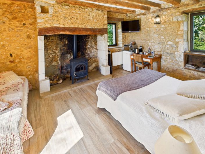 Image No.7-8 Bed House for sale