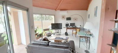 d21ba4e637fe6362ab168de0dcb165f64b5b1a9e4d192