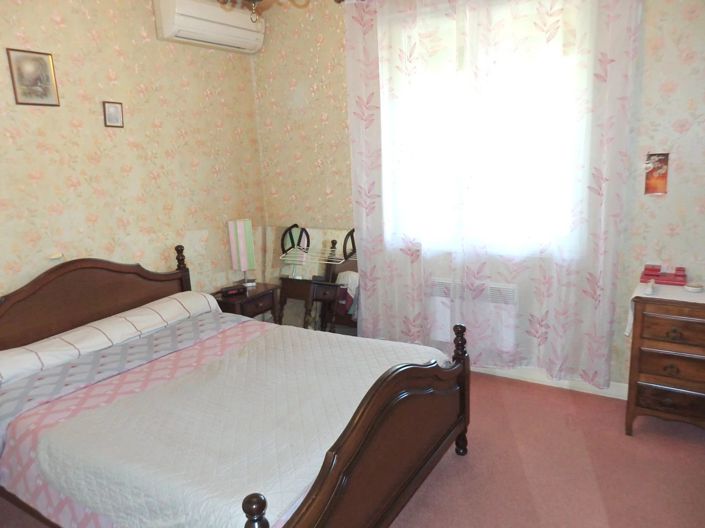 Image No.7-2 Bed House for sale