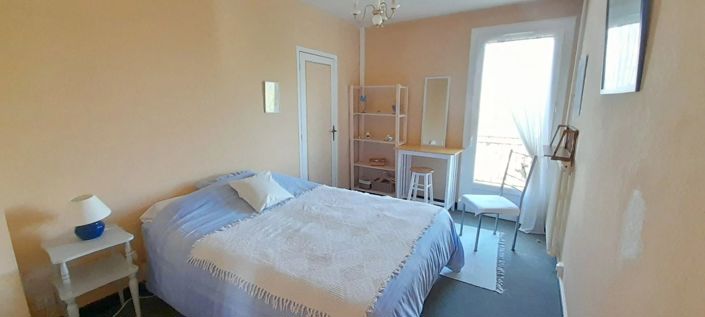 Image No.7-7 Bed House for sale