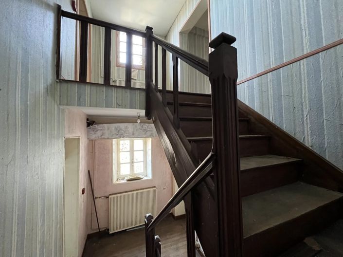 Image No.10-10 Bed Village House for sale