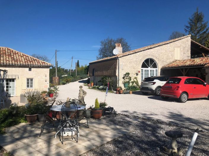 Image No.1-5 Bed House for sale