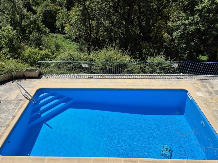 Image No.3-5 Bed House for sale