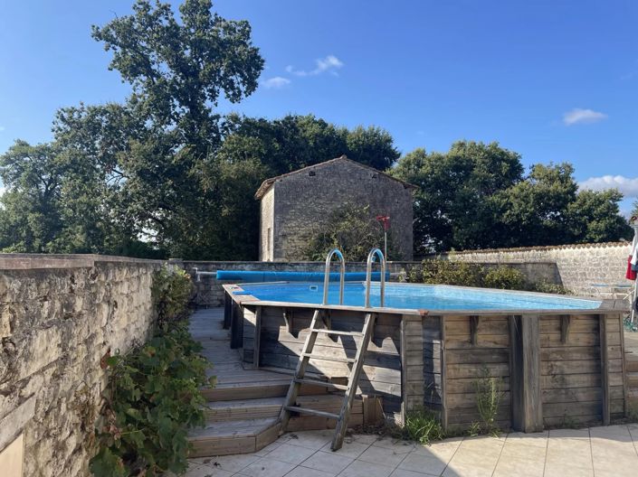 Image No.2-5 Bed House for sale