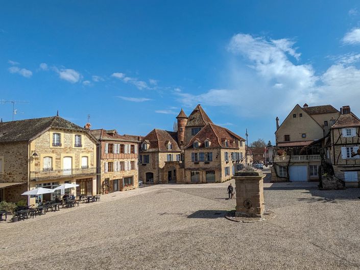 Image No.2-4 Bed Village House for sale