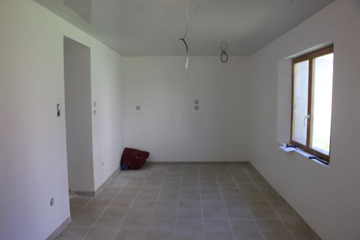 Image No.11-4 Bed House for sale