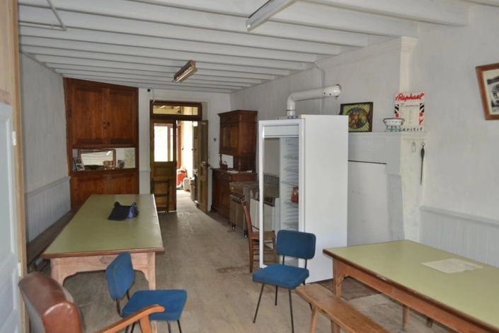 Image No.8-4 Bed House for sale